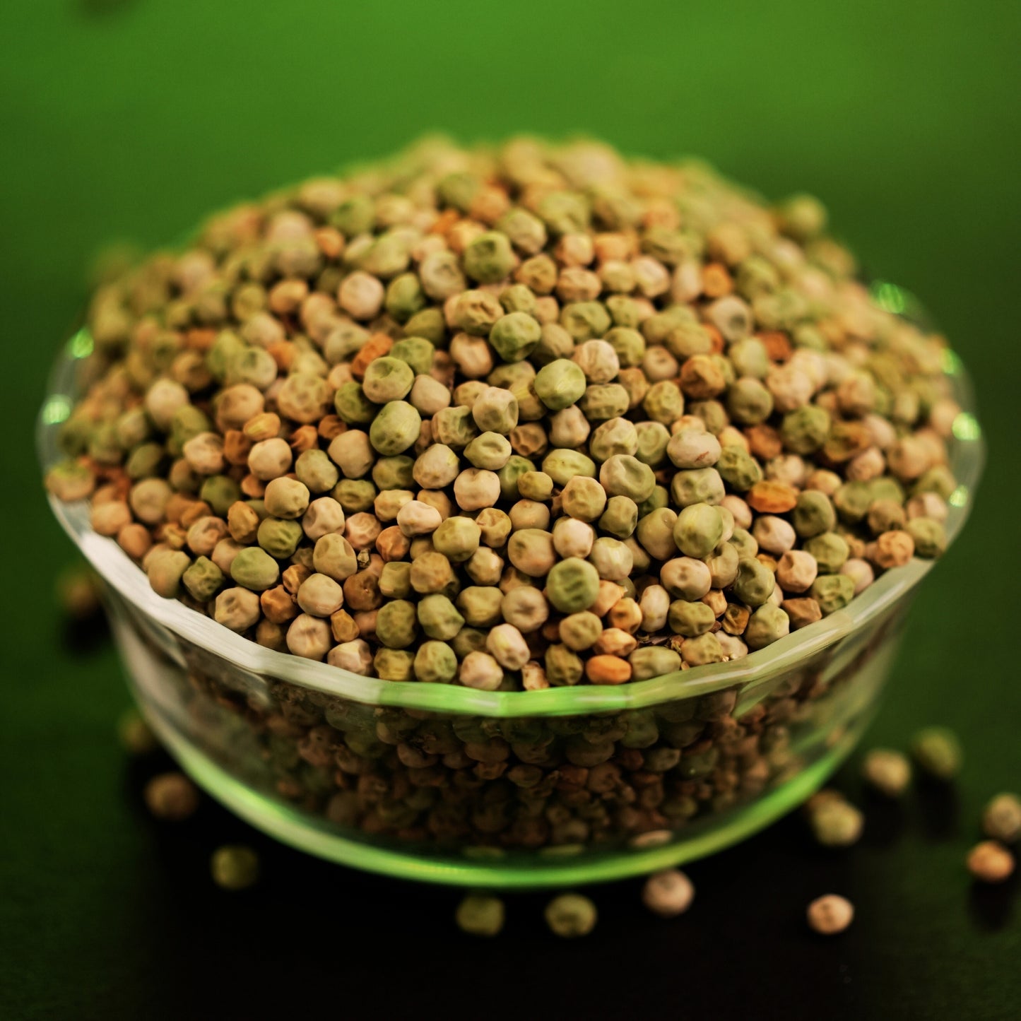 Premium dehydrated green peas bulk exporter FSSAI certified natural dried legume wholesale India