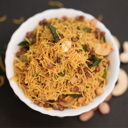 Close-up of crispy aval mixture with roasted peanuts and curry leaves – no maida, no refined oil by Dr. Renga's