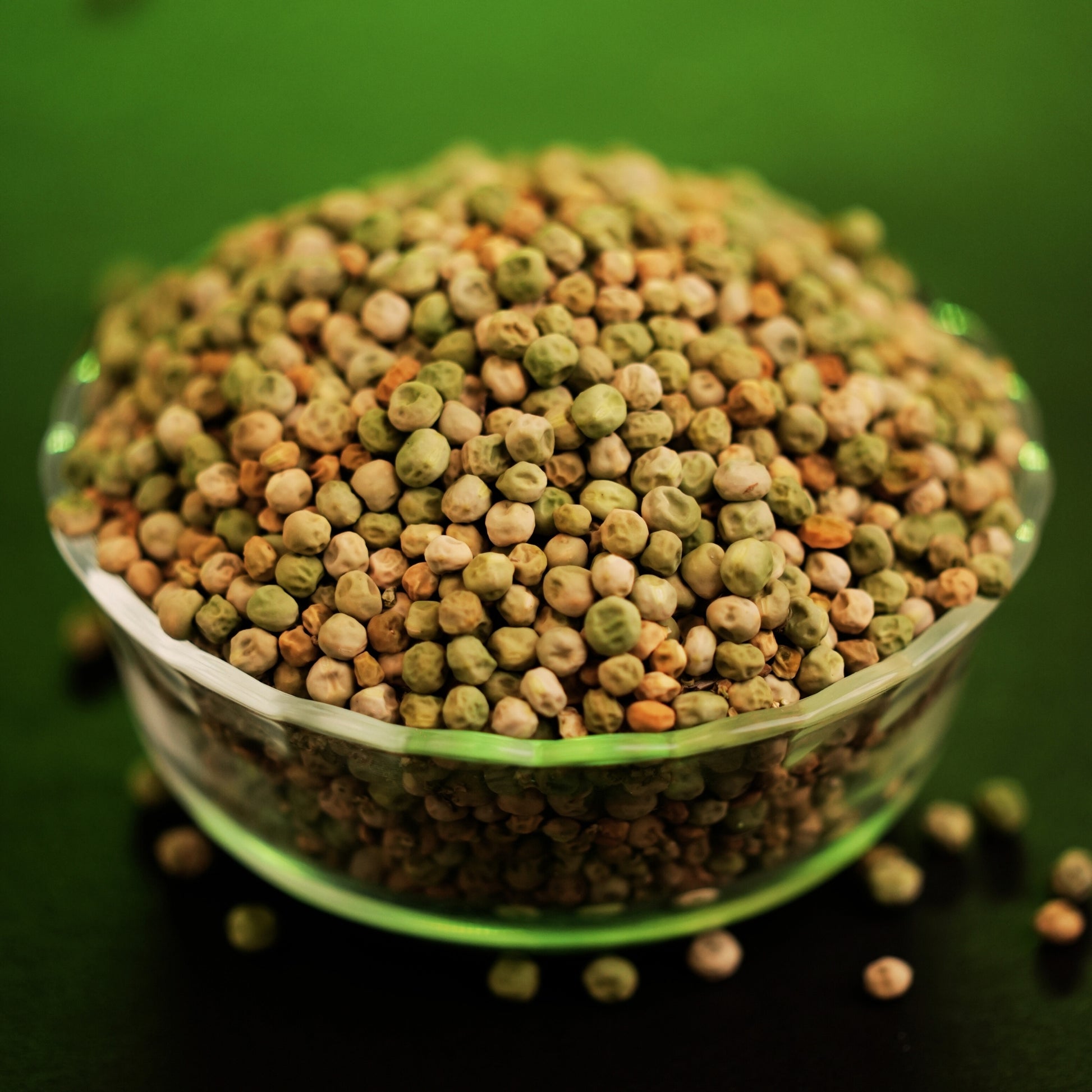 Premium dehydrated green peas bulk exporter FSSAI certified natural dried legume wholesale India