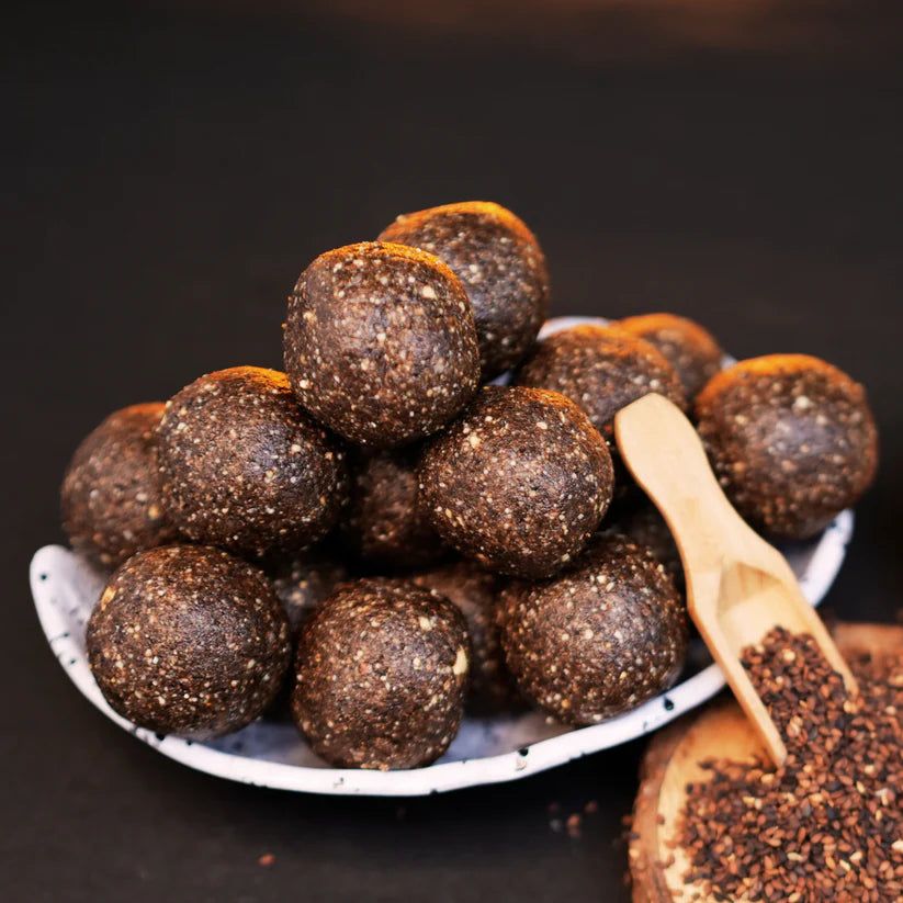 til ladoo traditional indian sweet