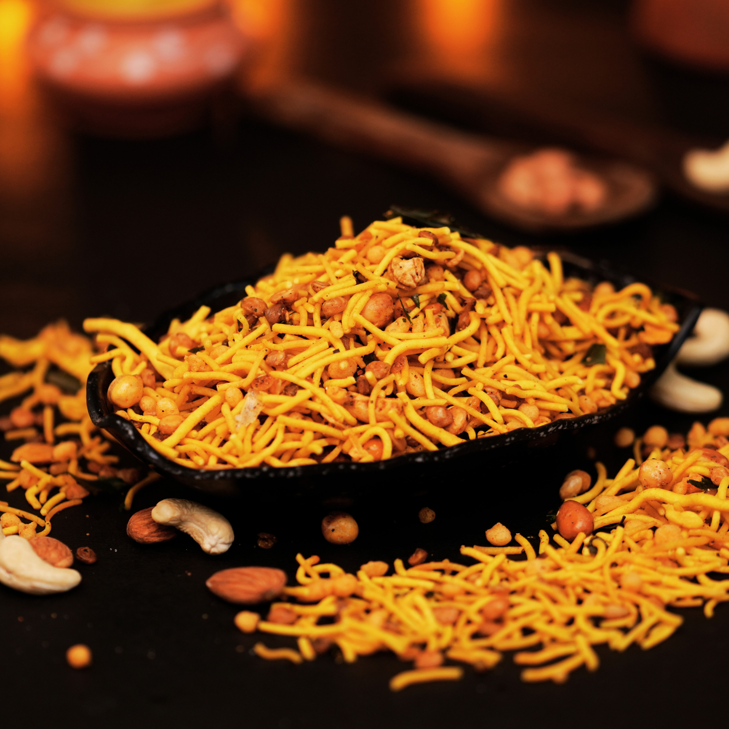 Premium ingredients in Dr. Renga's special mixture – peanuts, cashews, curry leaves and cold-pressed chekku groundnut oil